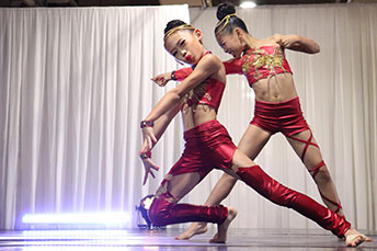 ハヤタトヤマダ